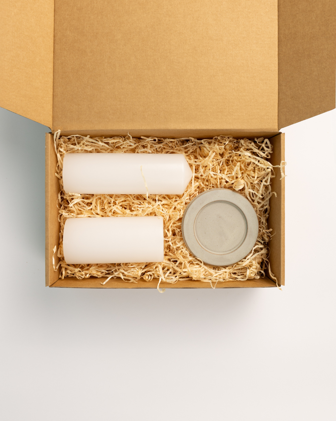 White Pillar & Plate Gift Pack